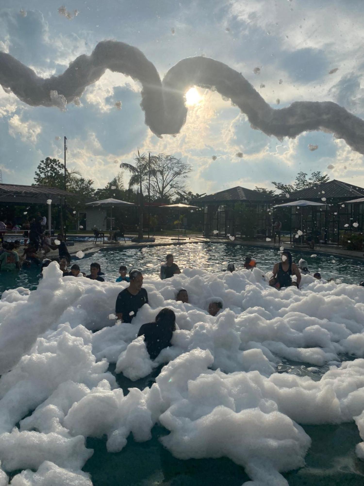 Dna Fun Zone 北干巴鲁 外观 照片